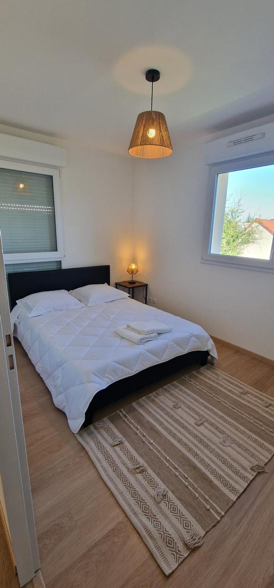 Maison Individuelle Parking Prive Et Gratuit Sainte-Savine ภายนอก รูปภาพ